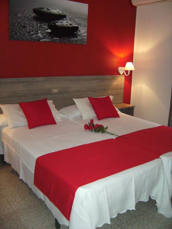 Pension Miami Almassora Zimmer foto